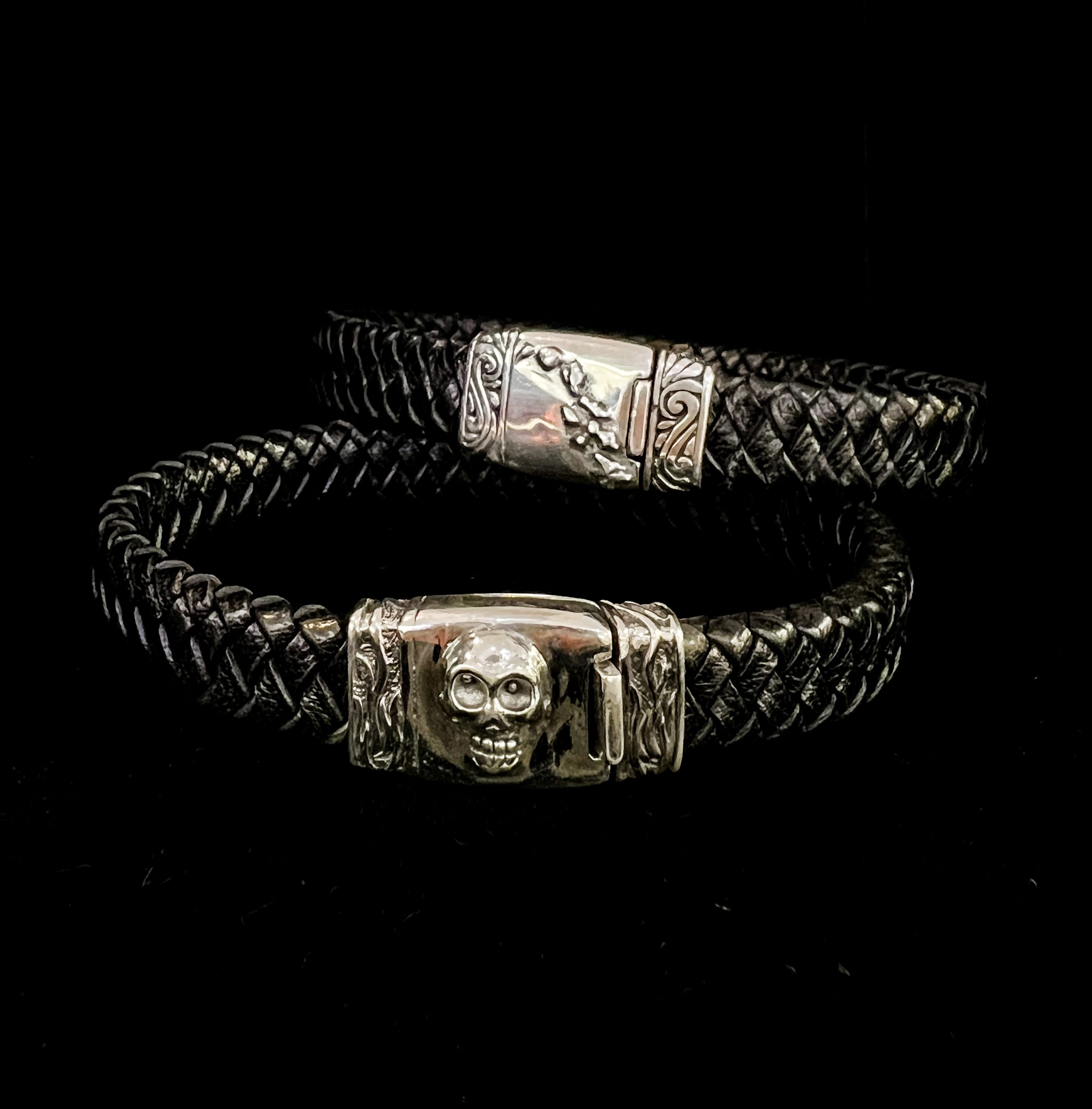 Silver clasp leather bracelets